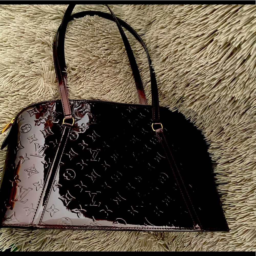LV purse